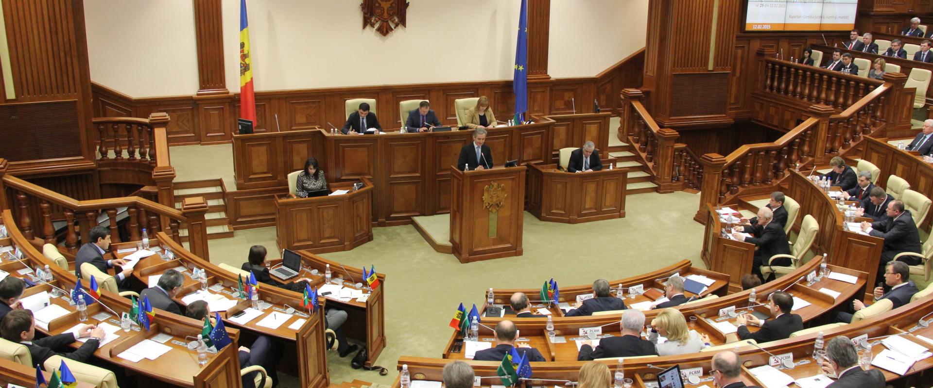 uploads/investigatii/2015/01/09/105(1920,800).jpg