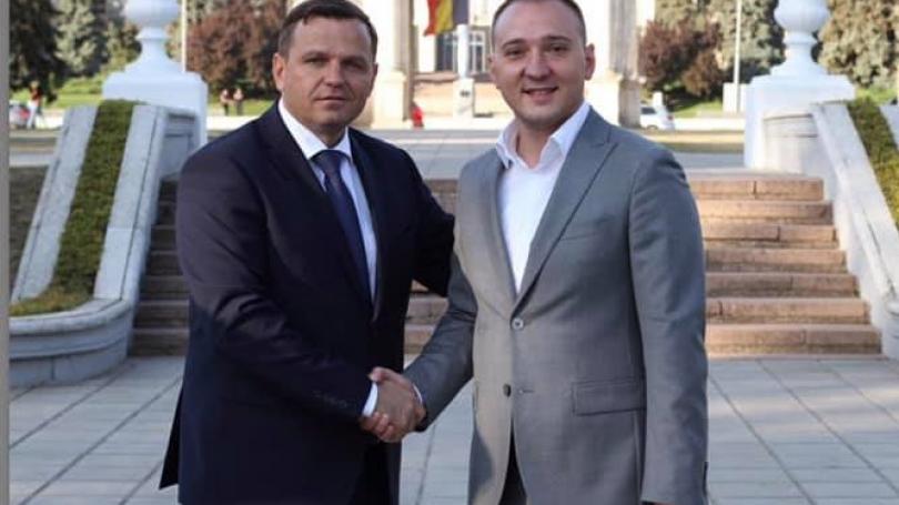uploads/elections/2019/10/14/360(810,455).jpg